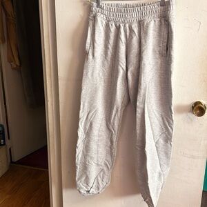 Grey aerie sweatpants